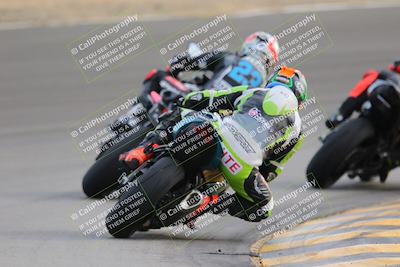 media/Dec-17-2022-SoCal Trackdays (Sat) [[224abd9271]]/Turn 10 Backside (120pm)/